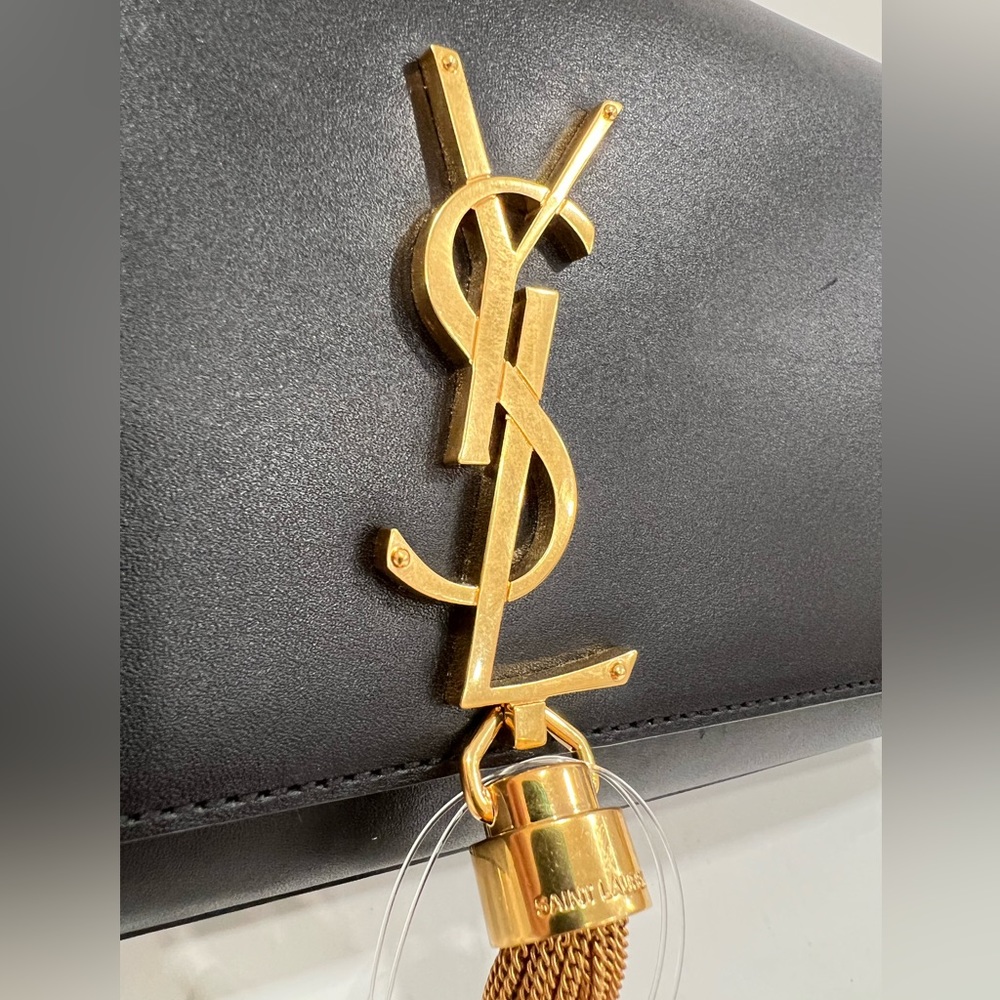 SAINT LAURENT Kate tassel-detail leather clutch bag - Picture 14 of 14